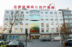 北京年内试点路侧停车电子收费，4000个车位纳入试点，赋能日用百货等社区消费